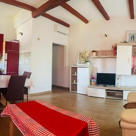 Apartmani Janja Starigrad Paklenica Exteriér fotografie